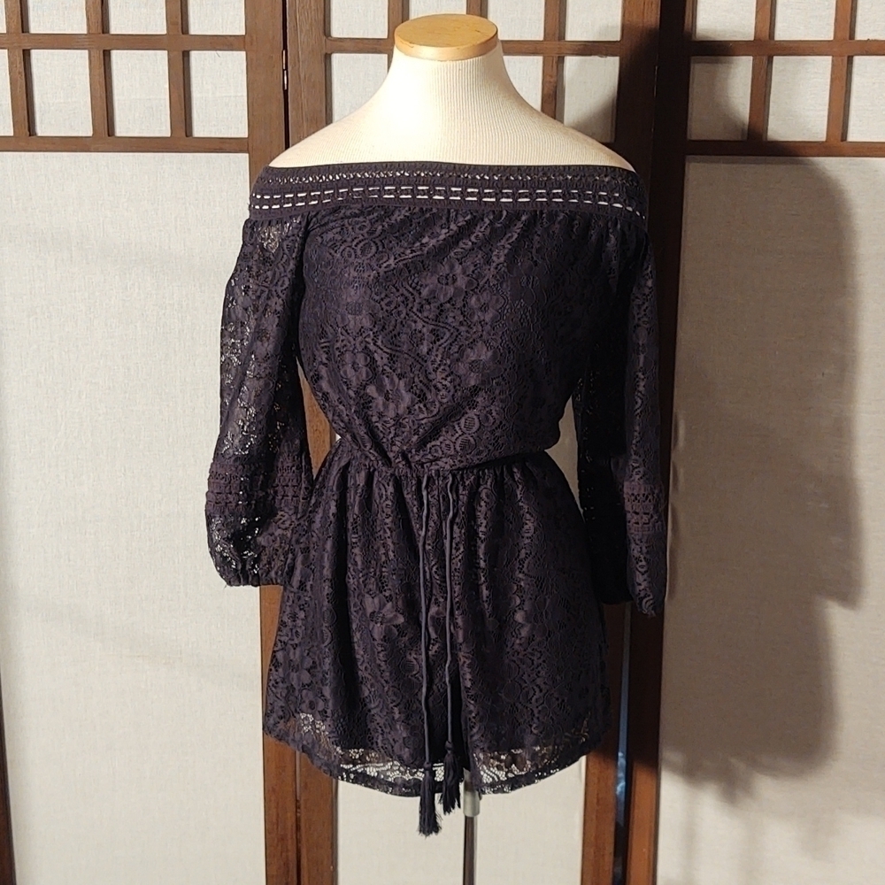 Hollister Floral Lace Off the Shoulder Black Romper with Crochet Neckline Sz S